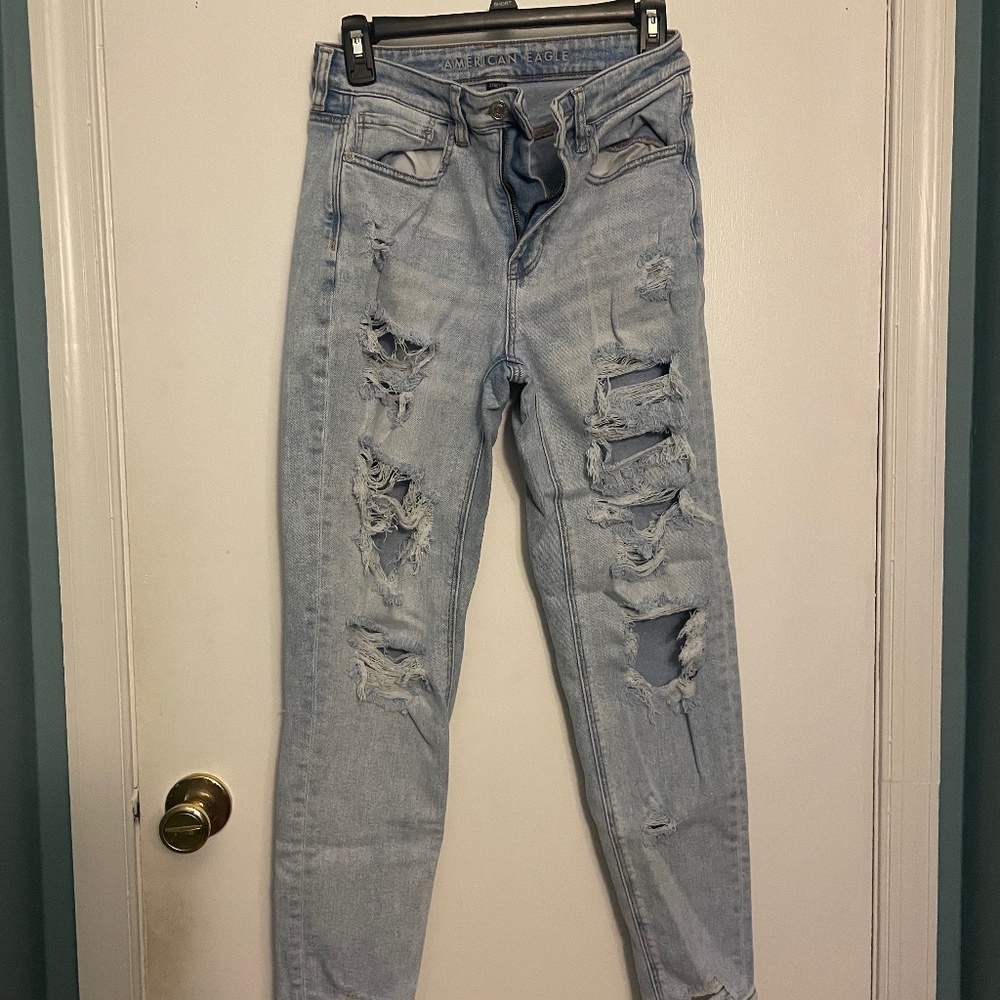 American eagle mom jeans